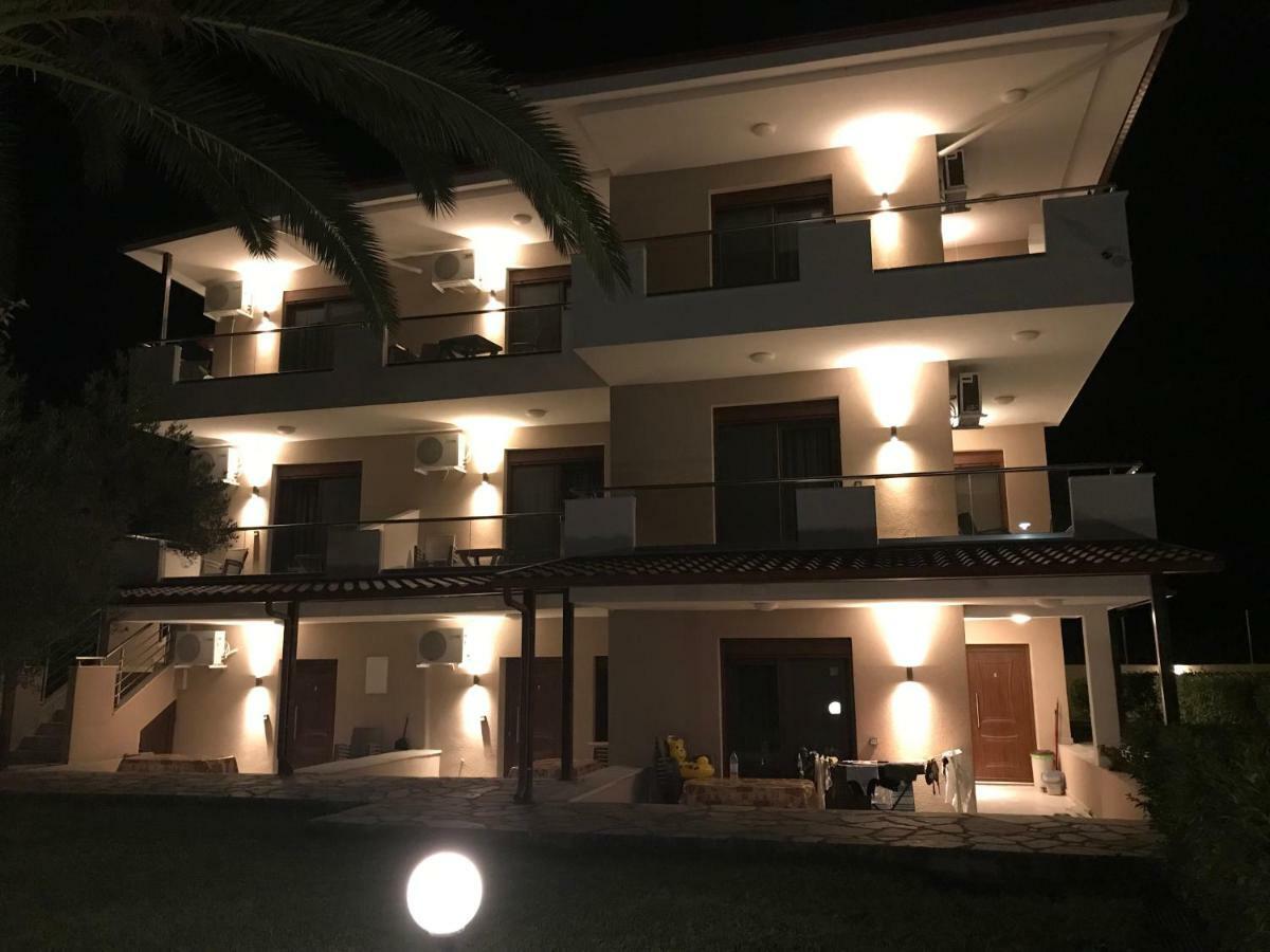 חניוטי Villa Diamantis Apartments מראה חיצוני תמונה